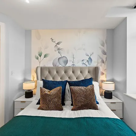 30 Percent Off! Stylish In Dewsbury -close To 아파트
