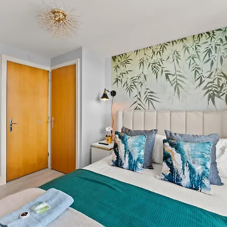 Apartment 30 Percent Off! Stylish In Dewsbury -close To Leeds *