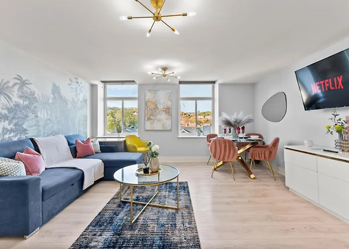 30 Percent Off! Stylish In Dewsbury -close To * Leeds (West Yorkshire)