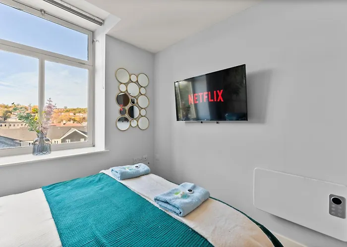 30 Percent Off! Stylish In Dewsbury -close To Apartment Leeds (West Yorkshire)